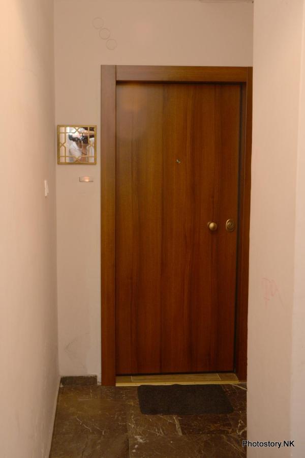 Kynosargous Square'S Apartment Ateny Zewnętrze zdjęcie