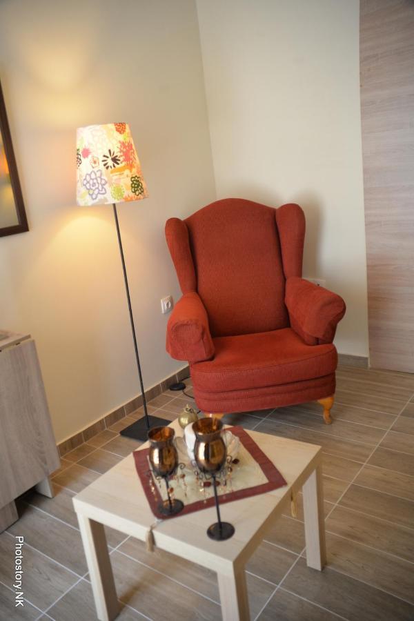 Kynosargous Square'S Apartment Ateny Zewnętrze zdjęcie