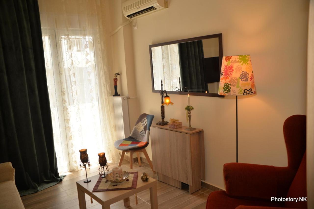 Kynosargous Square'S Apartment Ateny Zewnętrze zdjęcie